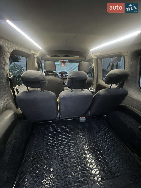 Вантажний фургон Renault Kangoo 2009 в Дніпрі фото 12 Вантажний фургон Renault Kangoo 2009 в Дніпрі