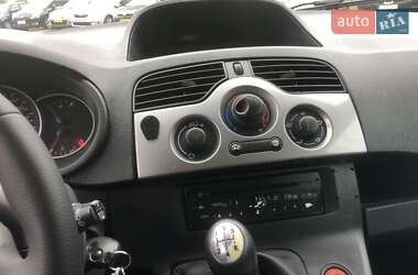 Минивэн Renault Kangoo 2011 в 
