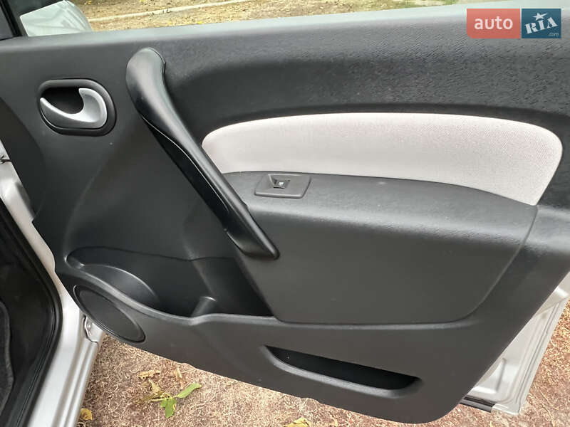 Минивэн Renault Kangoo 2014 в Днепре фото 71 Минивэн Renault Kangoo 2014 в Днепре