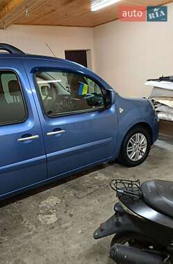 Минивэн Renault Kangoo 2012 в 