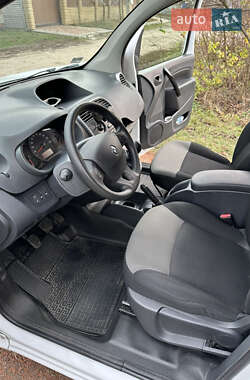Грузовой фургон Renault Kangoo 2017 в  фото 6 Грузовой фургон Renault Kangoo 2017 в