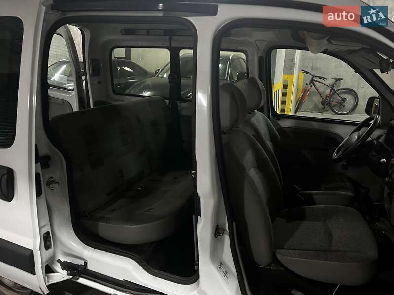 Мінівен Renault Kangoo 2005 в Львові фото 9 Мінівен Renault Kangoo 2005 в Львові
