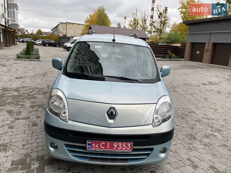 Минивэн Renault Kangoo 2010 в Ивано-Франковске