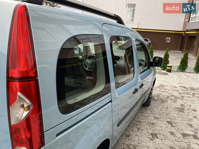 Минивэн Renault Kangoo 2010 в Ивано-Франковске