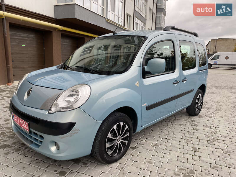 Минивэн Renault Kangoo 2010 в Ивано-Франковске