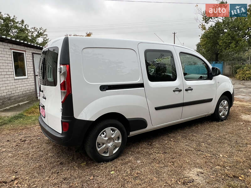 Мінівен Renault Kangoo 2017 в Дніпрі