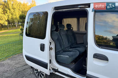 Минивэн Renault Kangoo 2004 в 