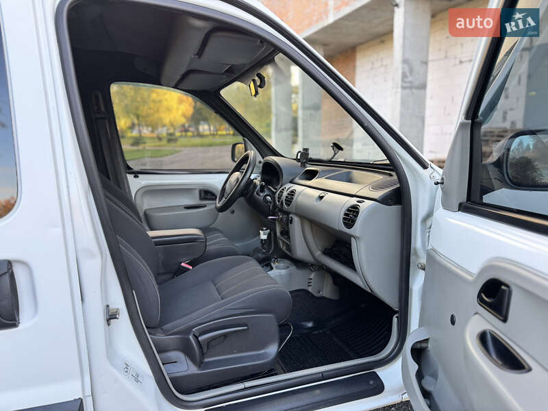 Минивэн Renault Kangoo 2004 в Хмельницком