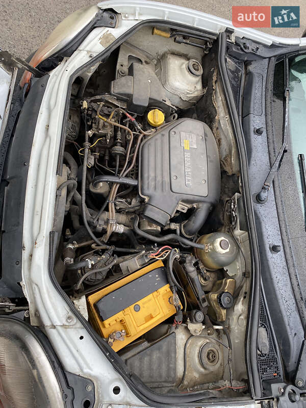 Минивэн Renault Kangoo 1998 в Самборе