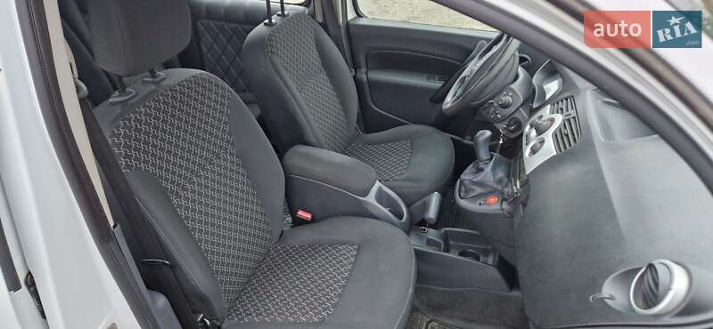 Минивэн Renault Kangoo 2011 в Ивано-Франковске