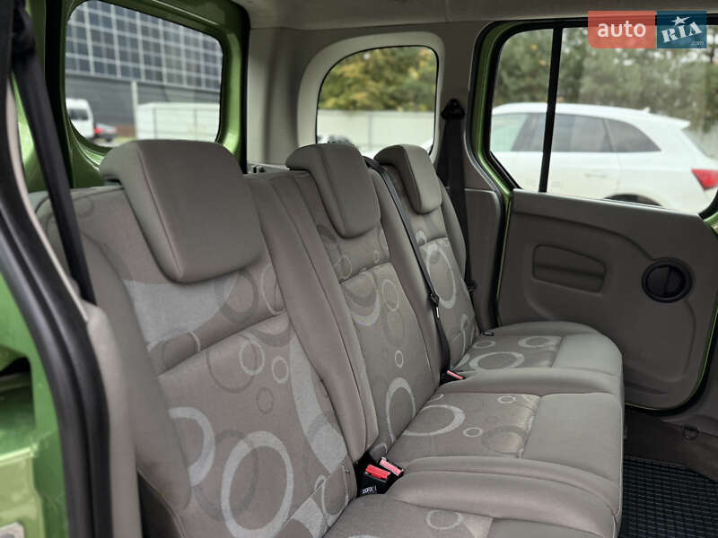 Мінівен Renault Kangoo 2009 в Луцьку