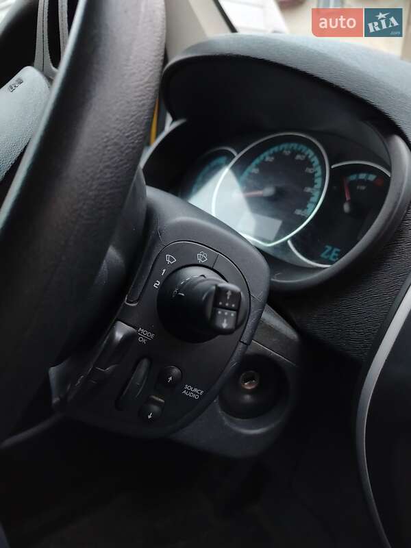 Вантажний фургон Renault Kangoo 2017 в Львові