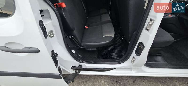 Минивэн Renault Kangoo 2017 в Киеве