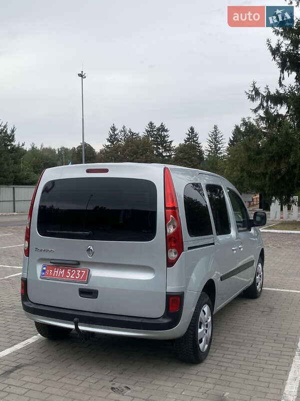 Минивэн Renault Kangoo 2010 в Киверцах