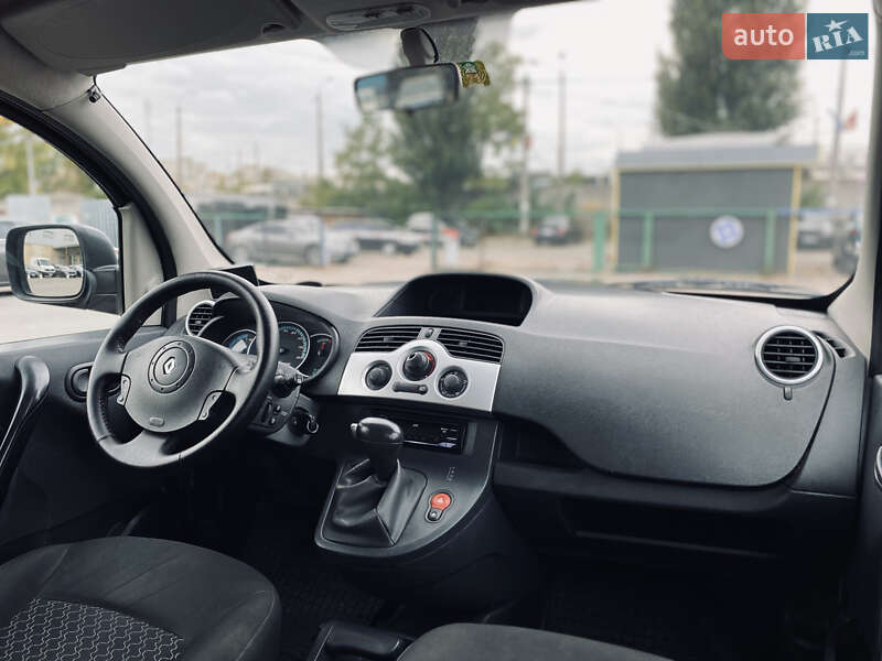 Минивэн Renault Kangoo 2012 в Киеве
