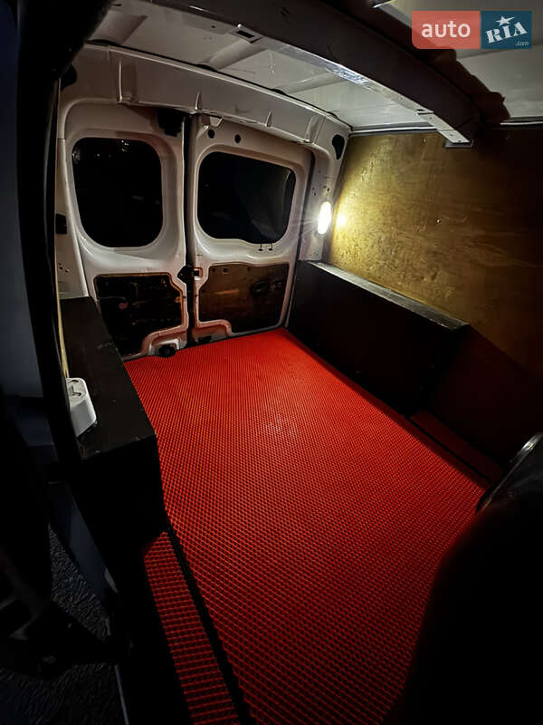 Вантажний фургон Renault Kangoo 2013 в Запоріжжі фото 6 Вантажний фургон Renault Kangoo 2013 в Запоріжжі