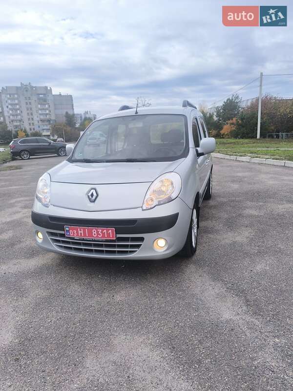 Минивэн Renault Kangoo 2012 в 