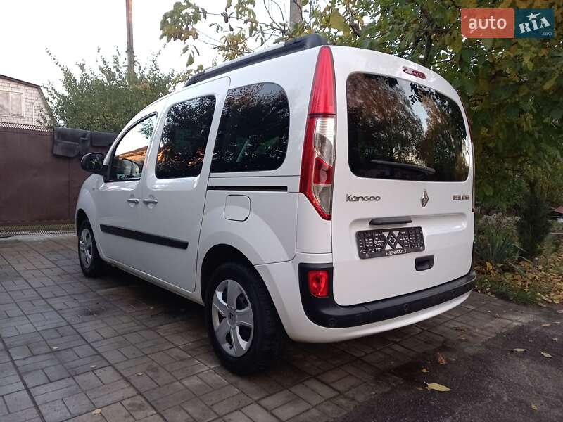 Минивэн Renault Kangoo 2017 в Киеве