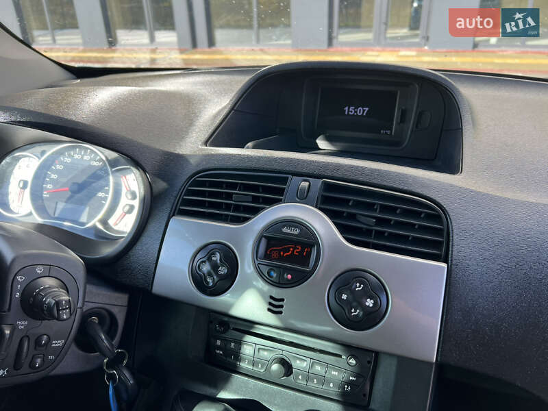 Минивэн Renault Kangoo 2012 в Луцке фото 38 Минивэн Renault Kangoo 2012 в Луцке