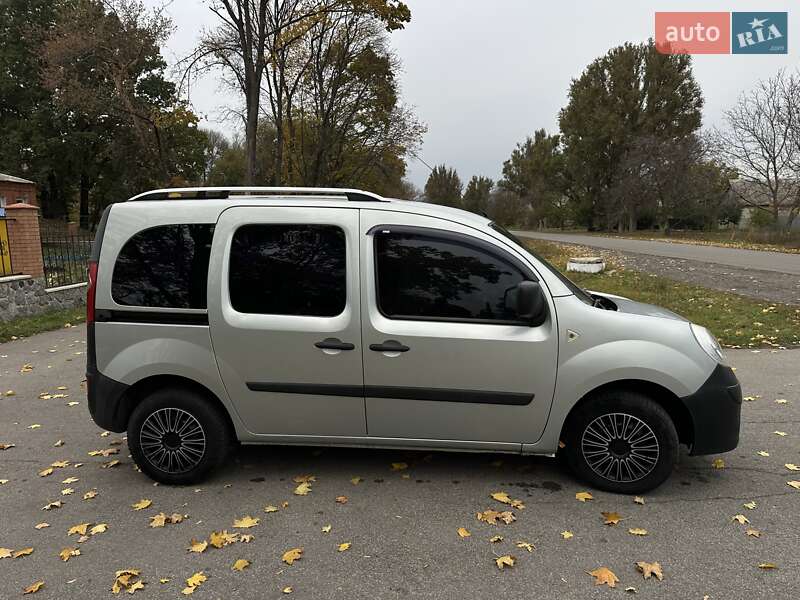 Мінівен Renault Kangoo 2010 в Краснограді