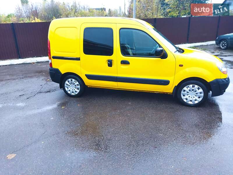 Минивэн Renault Kangoo 2005 в Мене