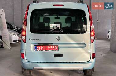 Минивэн Renault Kangoo 2011 в 