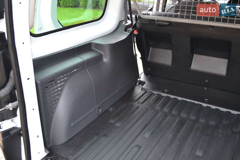 Минивэн Renault Kangoo 2019 в Киеве фото 24 Минивэн Renault Kangoo 2019 в Киеве