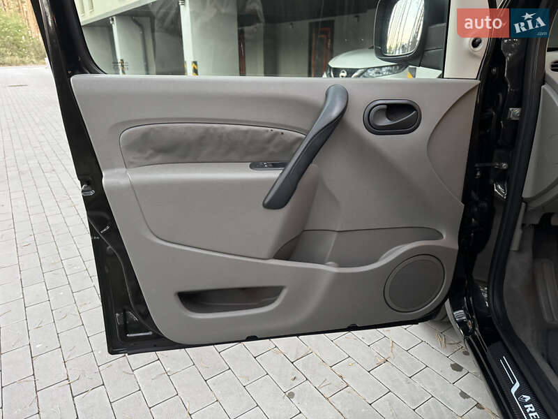 Минивэн Renault Kangoo 2008 в Киеве фото 36 Минивэн Renault Kangoo 2008 в Киеве