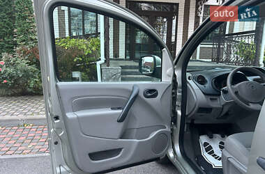 Минивэн Renault Kangoo 2011 в 