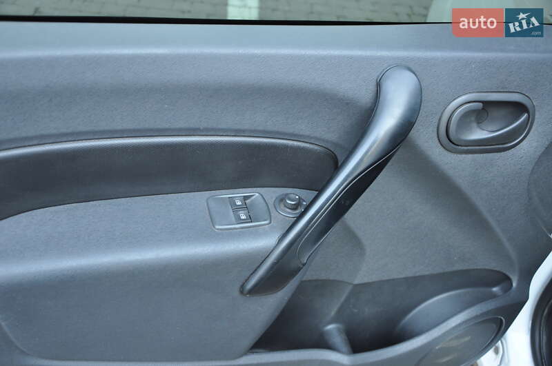 Вантажний фургон Renault Kangoo 2013 в Одесі фото 17 Вантажний фургон Renault Kangoo 2013 в Одесі