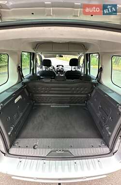 Минивэн Renault Kangoo 2016 в 