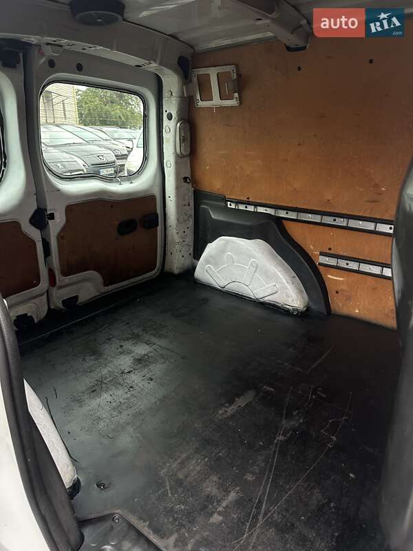 Мікроавтобус вантажний (до 3,5т) Renault Kangoo 2008 в Смілі фото 11 Мікроавтобус вантажний (до 3,5т) Renault Kangoo 2008 в Смілі