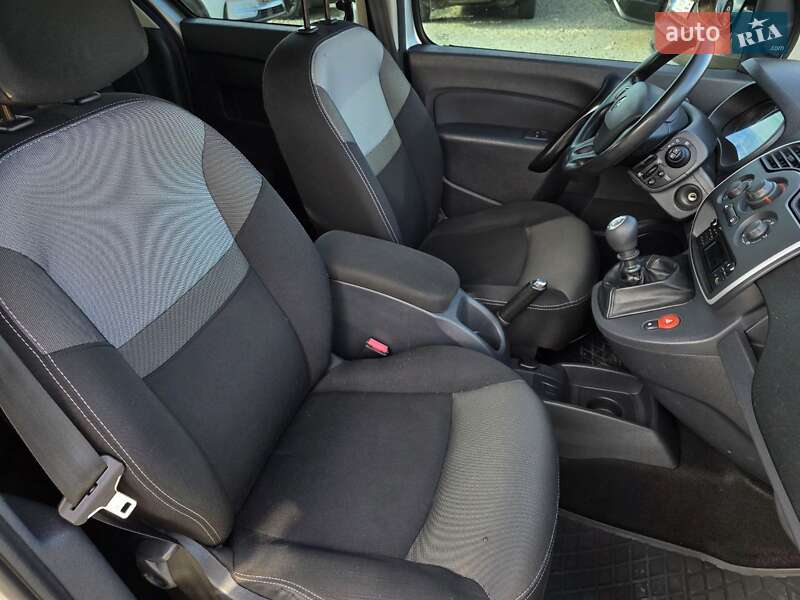 Мінівен Renault Kangoo 2017 в Тернополі фото 18 Мінівен Renault Kangoo 2017 в Тернополі