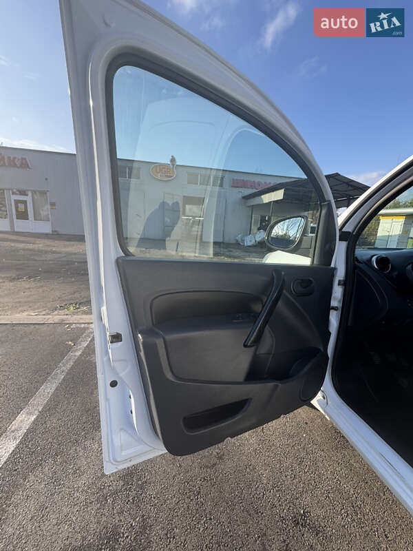 Грузовой фургон Renault Kangoo 2014 в Лубнах фото 12 Грузовой фургон Renault Kangoo 2014 в Лубнах