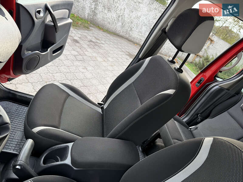 Мінівен Renault Kangoo 2014 в Дніпрі фото 63 Мінівен Renault Kangoo 2014 в Дніпрі