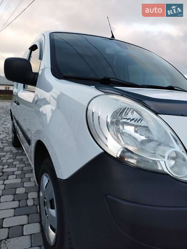 Мінівен Renault Kangoo 2010 в Житомирі