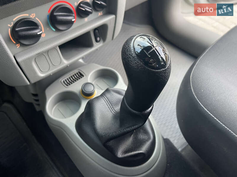 Мінівен Renault Kangoo 2008 в Рівному фото 27 Мінівен Renault Kangoo 2008 в Рівному