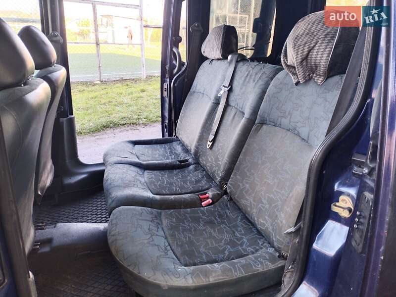 Минивэн Renault Kangoo 2001 в Остроге фото 9 Минивэн Renault Kangoo 2001 в Остроге