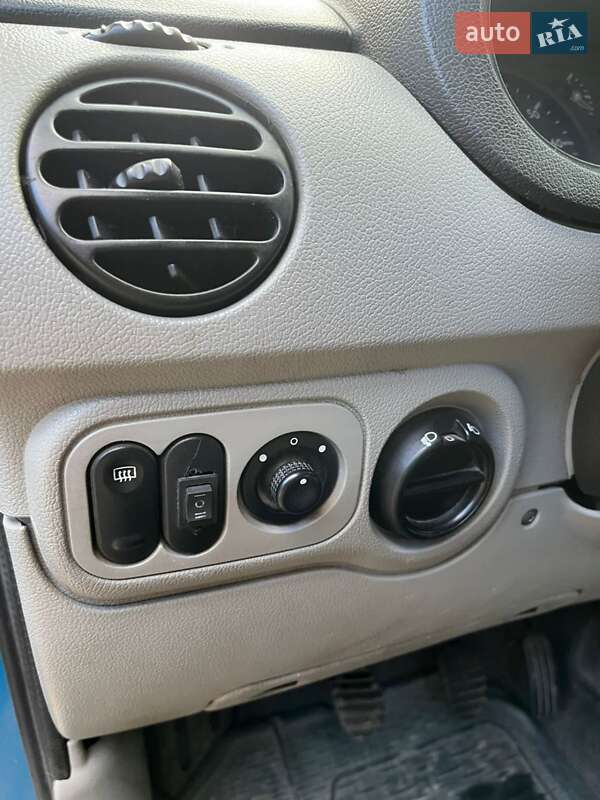 Вантажний фургон Renault Kangoo 2005 в Чернівцях фото 11 Вантажний фургон Renault Kangoo 2005 в Чернівцях