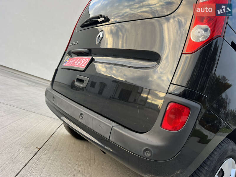 Минивэн Renault Kangoo 2009 в Луцке