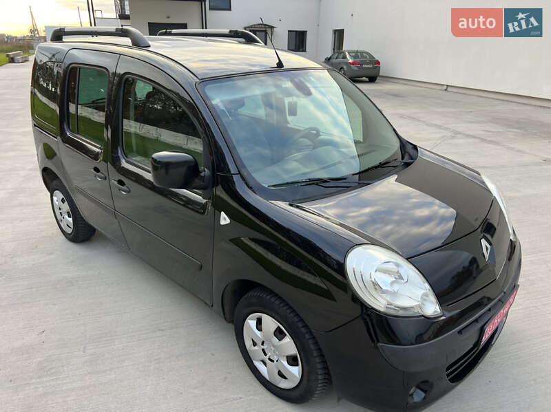 Минивэн Renault Kangoo 2009 в Луцке