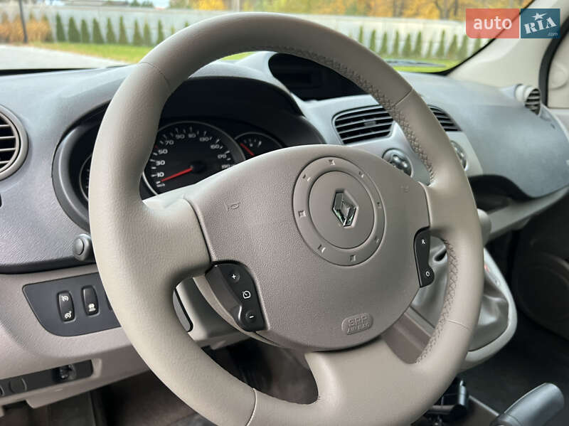 Минивэн Renault Kangoo 2009 в Луцке
