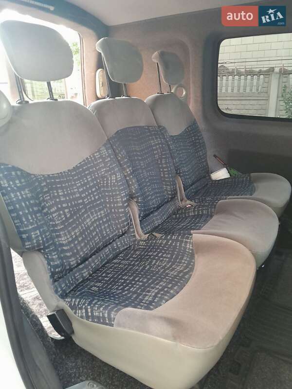 Минивэн Renault Kangoo 2011 в Борзне