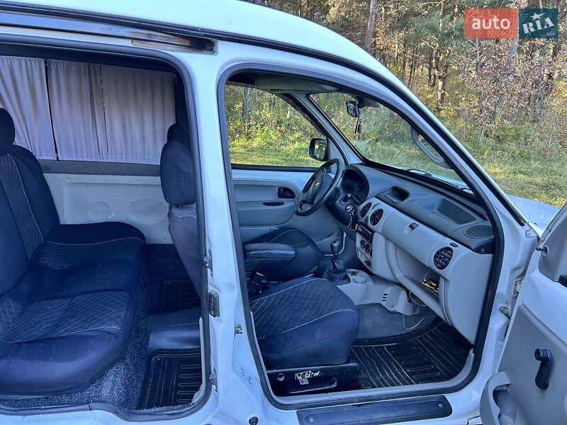 Мінівен Renault Kangoo 2003 в Чернівцях фото 30 Мінівен Renault Kangoo 2003 в Чернівцях