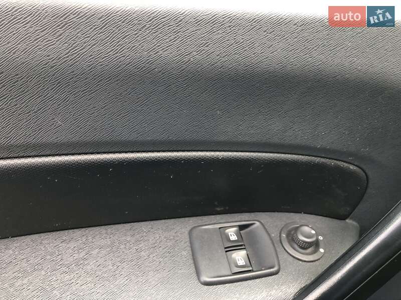 Грузовой фургон Renault Kangoo 2015 в Ровно фото 10 Грузовой фургон Renault Kangoo 2015 в Ровно