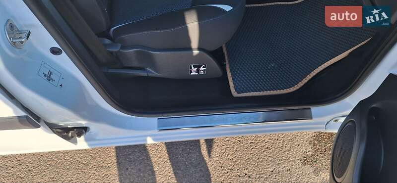 Мінівен Renault Kangoo 2014 в Новоархангельську фото 85 Мінівен Renault Kangoo 2014 в Новоархангельську