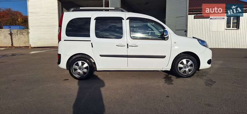 Мінівен Renault Kangoo 2014 в Новоархангельську фото 127 Мінівен Renault Kangoo 2014 в Новоархангельську