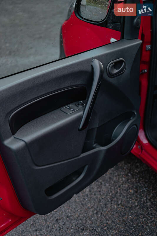 Мінівен Renault Kangoo 2018 в Бурштині фото 31 Мінівен Renault Kangoo 2018 в Бурштині