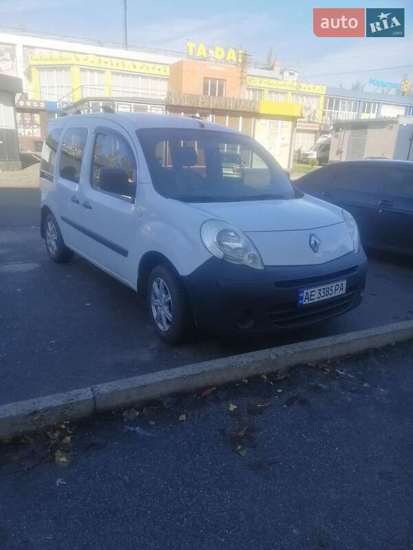 Минивэн Renault Kangoo 2010 в Кривом Роге
