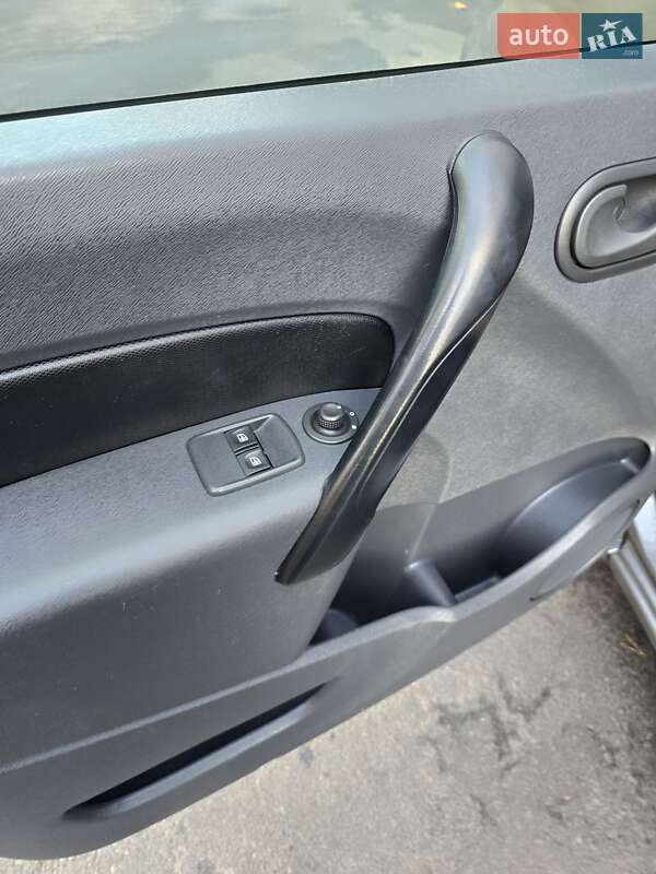 Мінівен Renault Kangoo 2015 в Луцьку фото 16 Мінівен Renault Kangoo 2015 в Луцьку